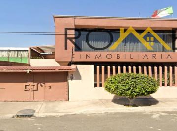 Casa de 3 habitaciones, Iztacalco · Casa en Iztacalco de Tres Habitaciones de Recuperacion Bancaria!
