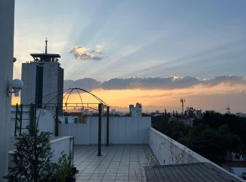 Departamento de 2 habitaciones, Benito Juárez · Iluminado Penthouse Exterior en Excelente Estado