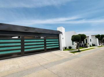 Casa · 295ha · 3 Recámaras · 3 Estacionamientos · Casa en Venta Cañada del Refugio Leon Guanajuato Zona Norte