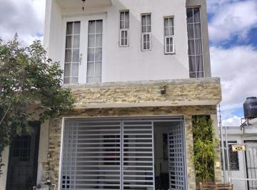 Casa de 4 habitaciones, León · Casa en Venta Al Norte de La Ciudad, Cuatro Recamaras y Preparación Para Roof Garden