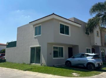 Casa de 4 habitaciones, Tlajomulco de Zúñiga · Hermosa Casa en Esquina en Nueva Galicia Coto Andalucía