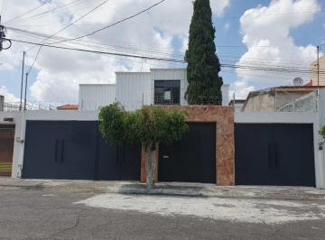 Casa de 7 habitaciones, Morelia · Preciosa y Amplia Casa en Renta, Nueva Chapultepec