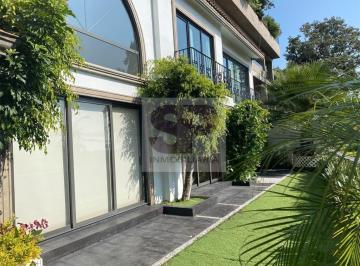 f850b0e4457e0c0d8b08624ff7f10fc535a9f17e186c73e4588264de3a8a10ac · Casa en Calle Cerrada con Seguridad Lomas de Vista Hermosa