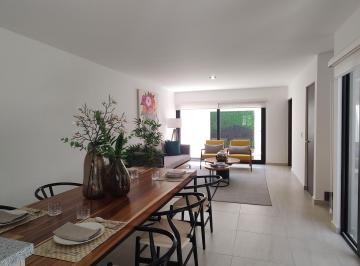 Casa · 215m² · 3 Recámaras · 2 Estacionamientos · Casa en Venta San Miguel de Allende, Zirandaro