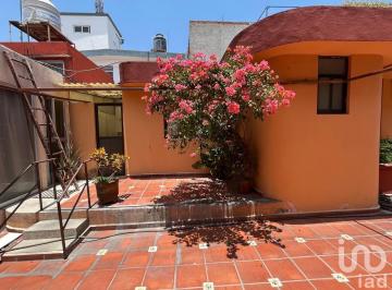 Casa · 438m² · 7 Recámaras · 3 Estacionamientos · Vivienda de 3 Casas en Venta Sobre La 16 de Septiembre