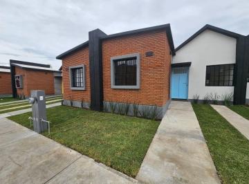 Casa de 2 habitaciones, Villa de Alvarez · Casa de 2 Recámaras y 112 m² en Venta, Fracc Montellano II Villa de Álvarez Colima