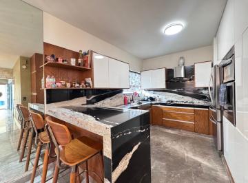 Casa · 450m² · 4 Recámaras · 2 Estacionamientos · Casa en Venta La Encomienda, Escobedo N. L