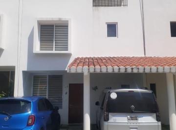 Casa de 3 habitaciones, Xochitepec · Venta de Casa en El Fracc Residencial Aiyana, en Santa Fe, Xochitepec