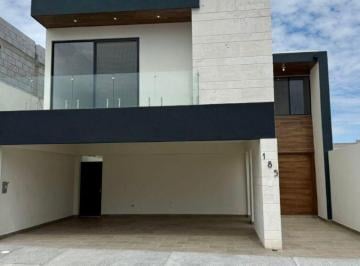 Casa · 233m² · 3 Recámaras · 2 Estacionamientos · Casa en Venta Ubicada en Blvd. Luis Donaldo Colosio