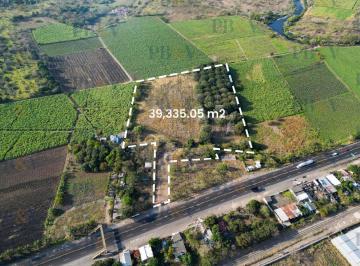 Rancho · 39235m² · 1 Recámara · 6 Estacionamientos · Rancho en Venta en Cardel