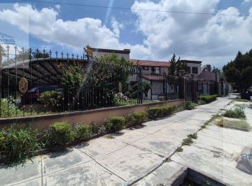 Casa · 700m² · 5 Recámaras · 8 Estacionamientos · Casa en Venta Monterrey Colonia Roma