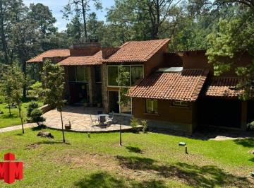Casa en condominio de 3 habitaciones, Tapalpa · Cabaña con 3 Habitaciones y 4071 m² de Terreno en Venta. Hacienda San Francisco. Roca Encantada.