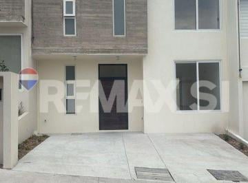 Casa de 3 habitaciones, El Marqués · Rcv Casa en Venta en Zibata