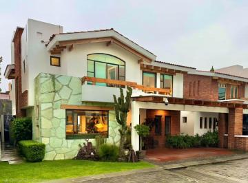 Casa · 508m² · 4 Recámaras · 2 Estacionamientos · Casa en Venta Metepec