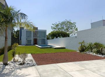 Casa de 2 habitaciones, Jiutepec · Casa Nueva Estilo Minimalista Fraccionamiento Las Fincas Jiutepec
