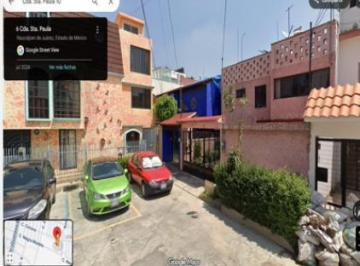 Casa · 200m² · 3 Recámaras · 1 Estacionamiento · Casa en Venta en Santa Paula en La Perla Naucalpan de Juárez, Estado de México