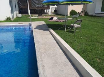 Casa de 3 habitaciones, León · Renta de Casa Amueblada por Meses Cerca del Aeropuerto