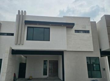 Casa de 4 habitaciones, Ramos Arizpe · Casa en Venta Al Norte de Saltillo