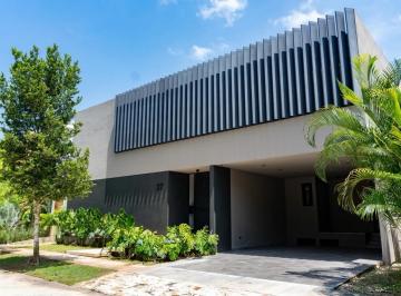 Casa · 508m² · 4 Recámaras · 4 Estacionamientos · Casa - Yucatán Country Club
