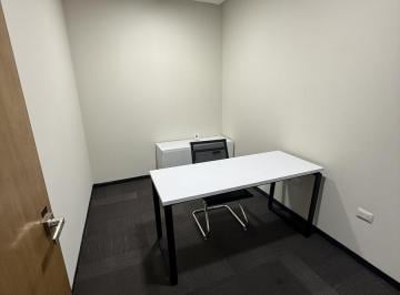 Oficina · 9m² · 1 Estacionamiento · Oficina Equipada y Amueblada