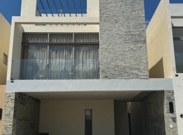 Casa · 241m² · 3 Recámaras · 2 Estacionamientos · Casa en Venta en Las Huertas Santiago N. L