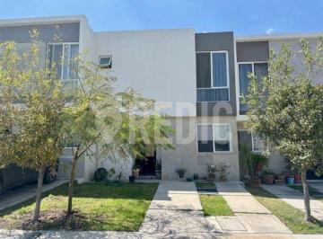 Casa de 3 habitaciones, El Marqués · Casa en Venta en Zakia