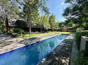 Casa de 3 habitaciones, Zapopan · Las Cañadas Casa en Venta Preciosa a Campo de Golf Una Sola Planta con Alberca