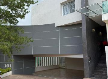 Casa · 388m² · 3 Recámaras · Casa en Venta en Lomas de Gran Jardìn