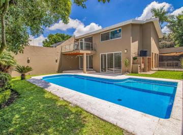 Casa de 3 habitaciones, Cuernavaca · ¡Casa con Alberca y Jardín Propio en Vista Hermosa (Zona Dorada de Cuernavaca)!