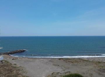 Terreno / Lote · 4900m² · Terreno - Alvarado