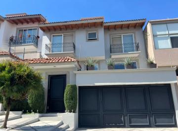 Casa en condominio de 3 habitaciones, Huixquilucan · Casa Remodelada en Venta en Interlomas