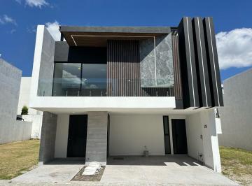 Casa · 289m² · 3 Recámaras · 2 Estacionamientos · Casa - Cascatta