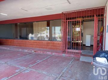 Local comercial · 330m² · 7 Recámaras · 5 Estacionamientos · Local en Renta Dos Plantas Zona Americas y Vicente Guerrero