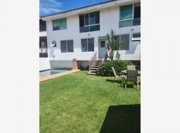 Casa de 4 habitaciones, Cuernavaca · Casa en Venta en Rancho Tetela Vista Panoramica