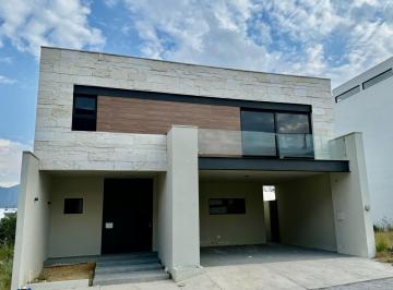 Casa · 370m² · 4 Recámaras · 2 Estacionamientos · Casa en Venta en Mítica Residencial, Monterrey, N. L.