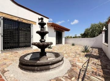 Casa de 4 habitaciones, Guanajuato · Casa en Venta en Burocratas Amueblada en un Nivel