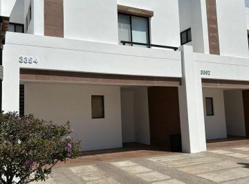 Casa de 3 habitaciones, Mazatlán · Casa en Privada con 3 Habitaciones en Renta Sin Muebles, Cerca de Playa