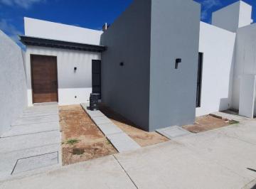 Casa de 3 habitaciones, San Juan del Río · Venta Casa de Una Planta en Lomas de Banthí
