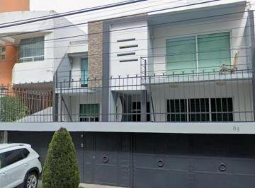 Casa de 4 habitaciones, Naucalpan de Juárez · Hermosa Casa en Venta en Ciudad Satélite Naucalpan de Juarez. Gran Remate Bancario