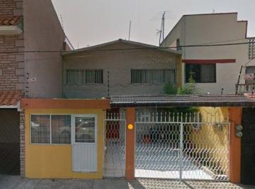 Casa de 3 habitaciones, Tlalnepantla de Baz · Casa en Venta en Prado Vallejo ¡Excelente Oportunidad de Inversiòn Recueperaciòn Hipotecaria!