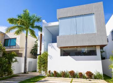 Casa · 418m² · 4 Recámaras · 2 Estacionamientos · Casa en Lagos del Sol en Renta Sin Muebles