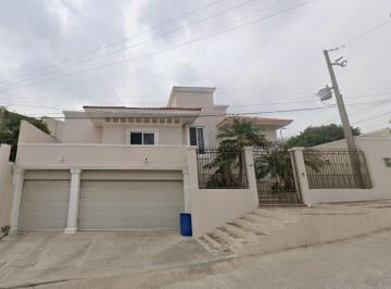 Casa de 4 habitaciones, Tampico · Casa en Venta Colonia El Charro por Remate, Excelente Oportunidad!