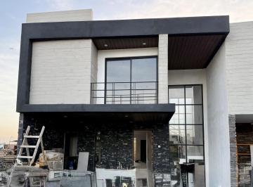 Casa · 237m² · 3 Recámaras · 2 Estacionamientos · Casa en Venta Mayorca Residencial