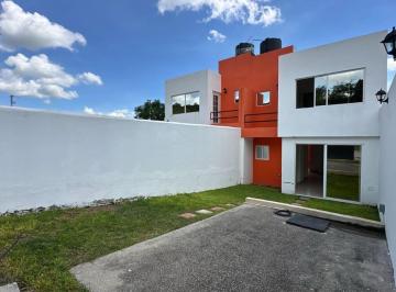 Casa en condominio · 110m² · 3 Recámaras · 2 Estacionamientos · Casas Nuevas en Yautepec con Alberca en Condominio en Venta