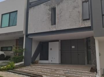 Casa de 3 habitaciones, Zapopan · Casa en Venta Capital Norte Roof Garden Coto Galarza