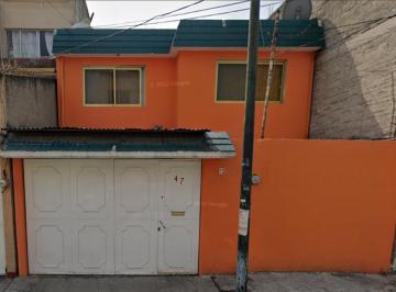 Casa de 3 habitaciones, Azcapotzalco · Venta de Casa en Tezozomoc, Azcapotzlco, Cdmx.