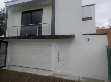 Casa · 285m² · 3 Recámaras · 2 Estacionamientos · Casa en Venta Zinacantepec, Edo. de Mex.