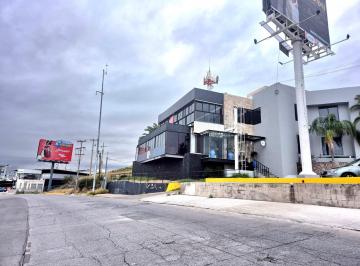 Local comercial , Chihuahua · Local Comercial en Renta C:404 m² Perif. de La Juv. $98,000 + Iva