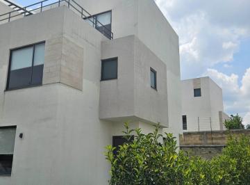 Casa · 134m² · 3 Recámaras · 3 Estacionamientos · Casa en Venta Villas del Campo, Calimaya