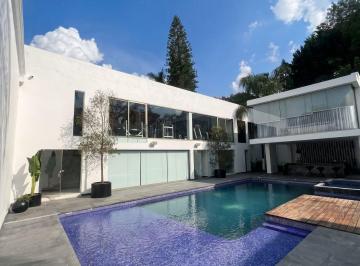 Casa de 4 habitaciones, Zapopan · Casa en Venta en Colinas de San Javier
